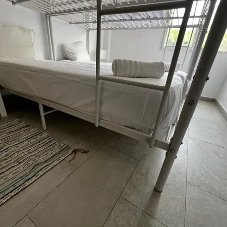 Premium With Free Parking Apartment *